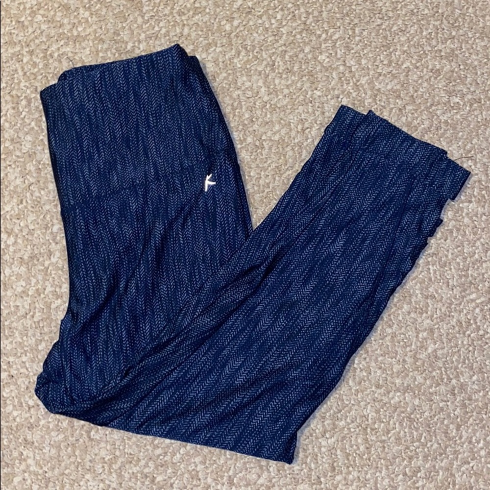 Navy Capri Leggings with Pocket